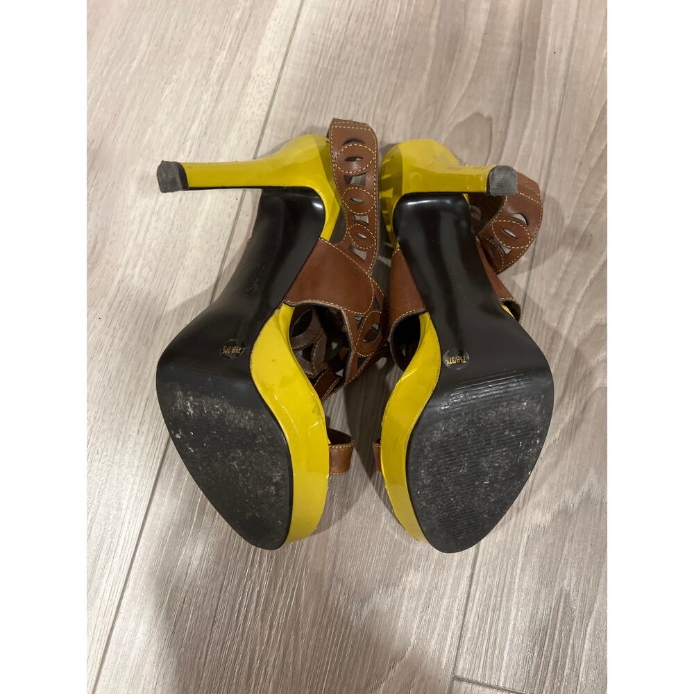 BCBGirls, Yellow Heels with Brown Straps. Size 7.5B, KB277 - Picture 5 of 5